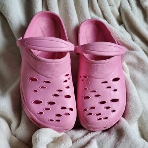 Pink Slip-On Clogs (Size 9)